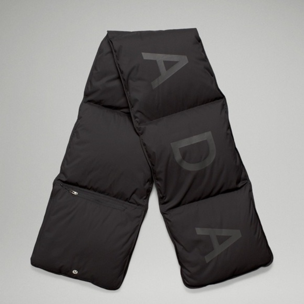 Lululemon Canada puffer black scarf - like new!